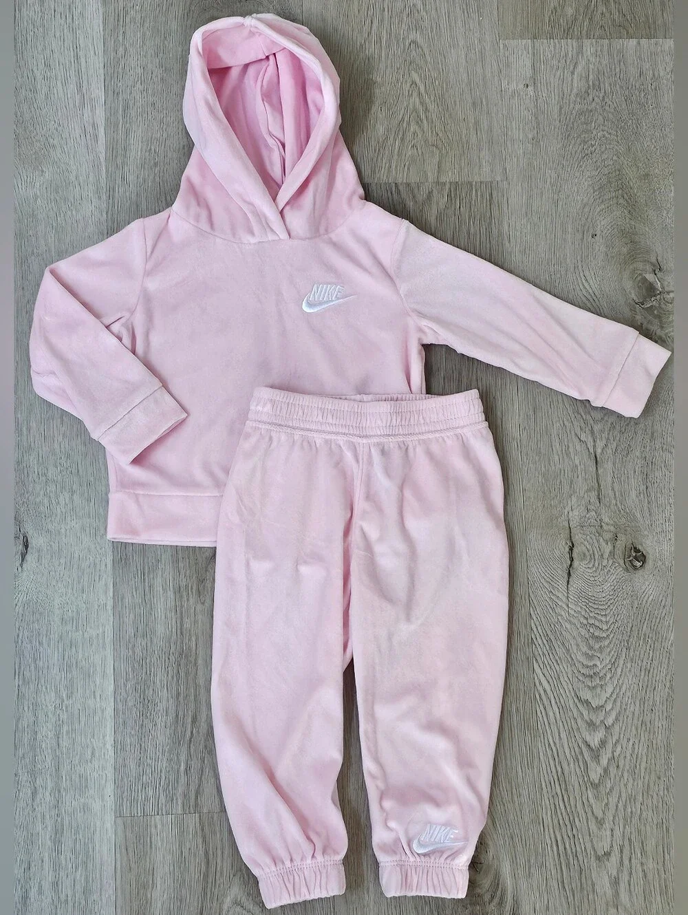 Baby Girl 18m Nike Bundle Sets